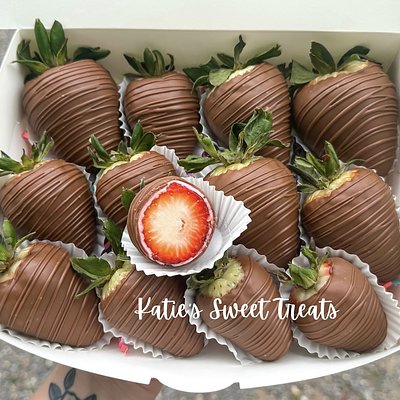 Gender reveal berries