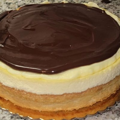 Boston Cream Cheesecake 9in