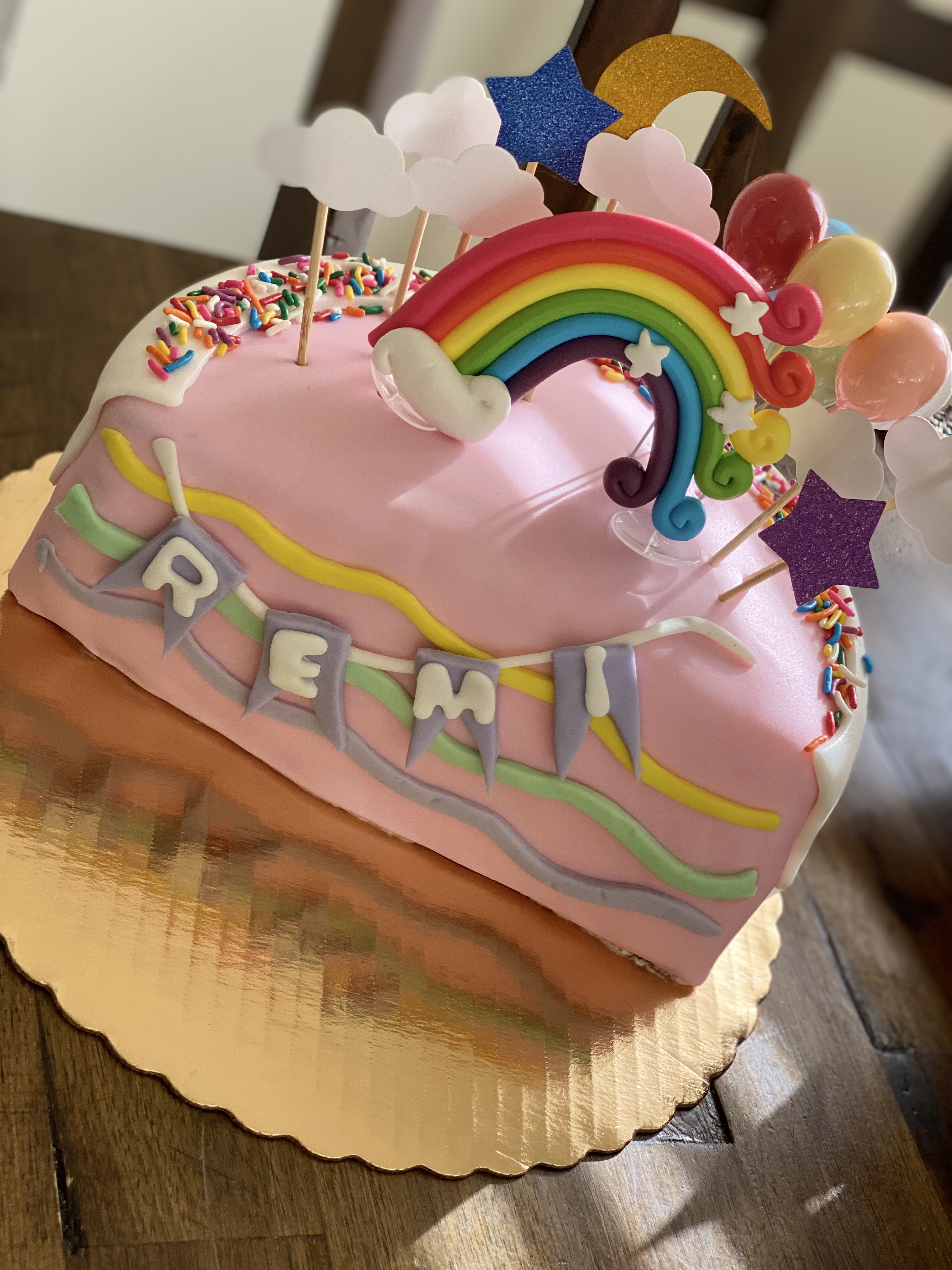 1/2 Birthday Cakes W/ 6 Cupcakes 