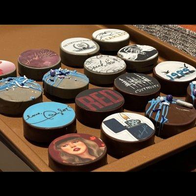 3 pack specialty covered cookies