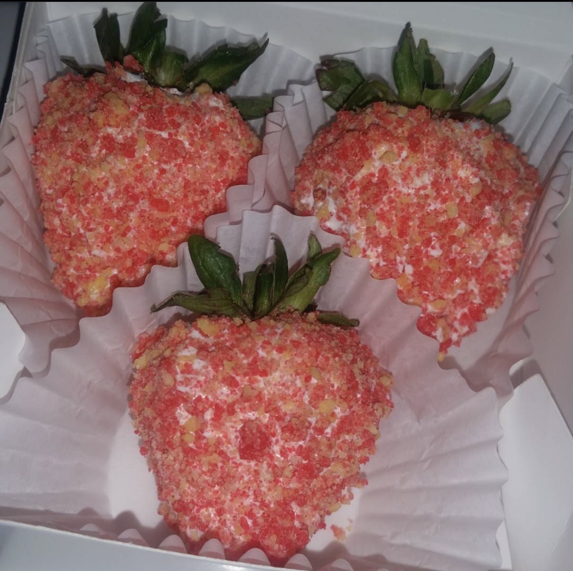 Shortcake Crunch Coated Strawberries 
