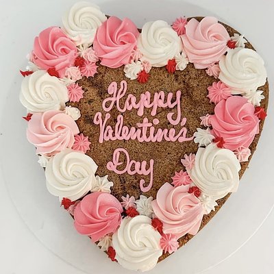 6 In Heart Cookie Cake