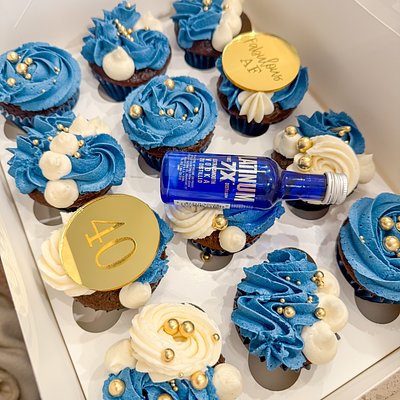 Custom Cupcakes 🧁 (starting At 45.00)