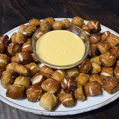 Sourdough Pretzel Bites & Beer Cheese (75-80 Bites)