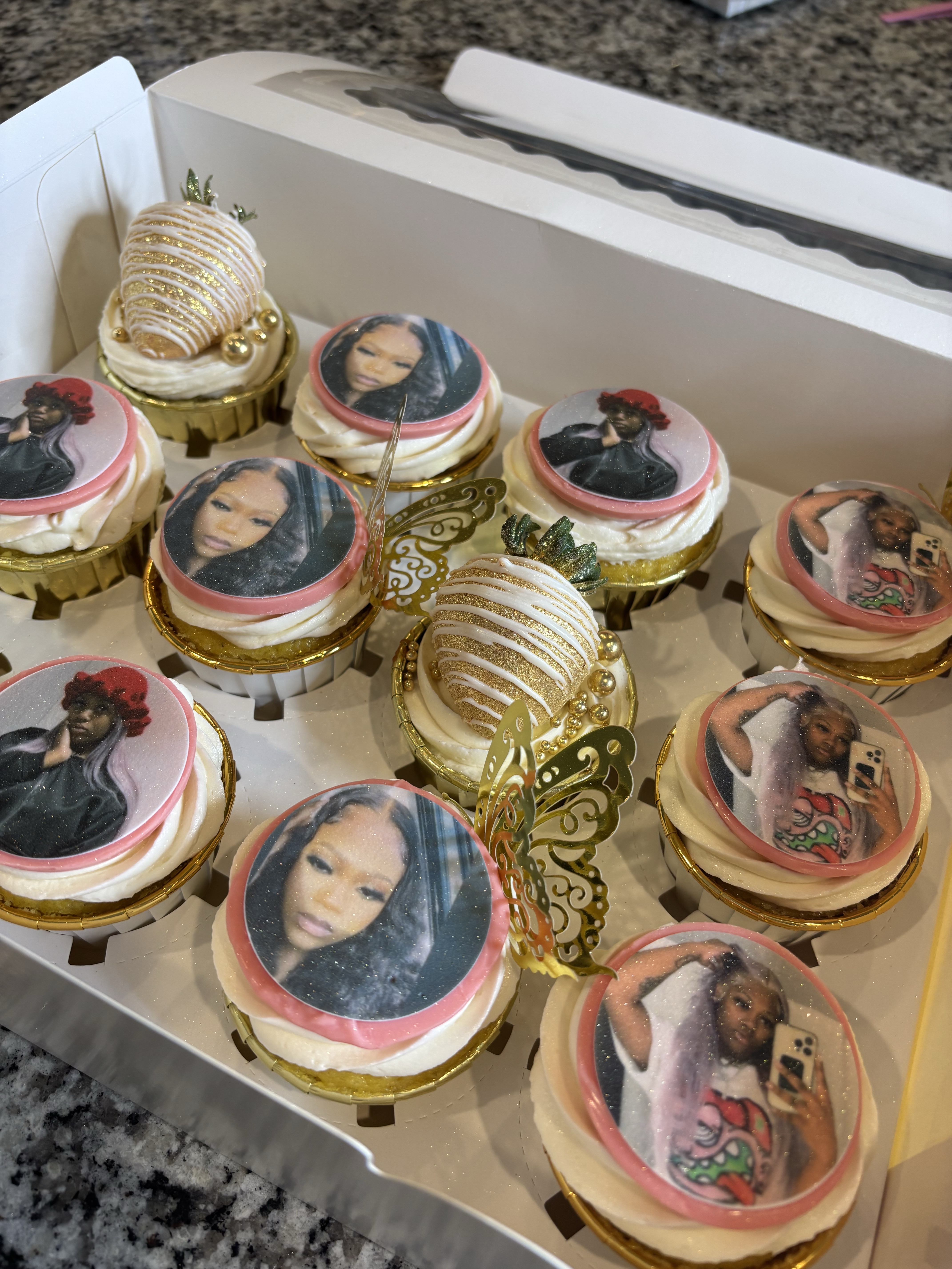 Custom GLAM Cupcakes 