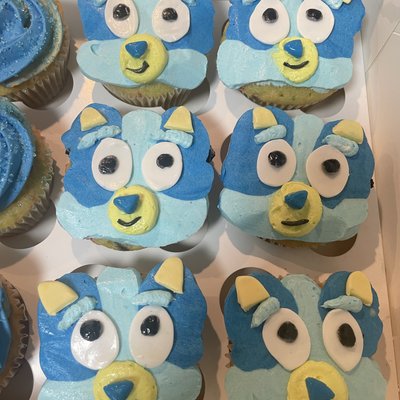 Bluey Theme Cupcakes 