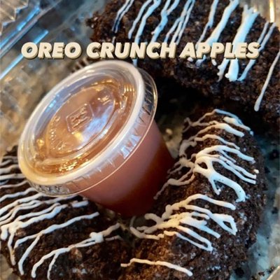 Apple Slices With Cheesecake Dip 