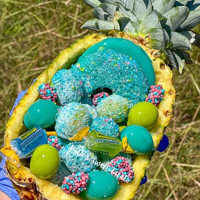 Pineapple boat