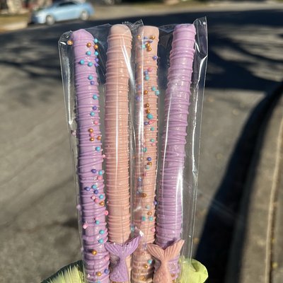 Chocolate Covered Pretzels 