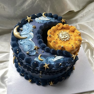 8 In 2 Layer Sun & Moon Cake (Fully Customizable) 