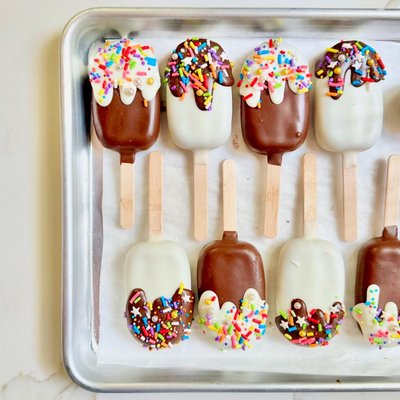 Cake Popsicles 
