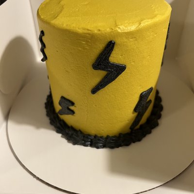 4 Inch Buttercream Cake