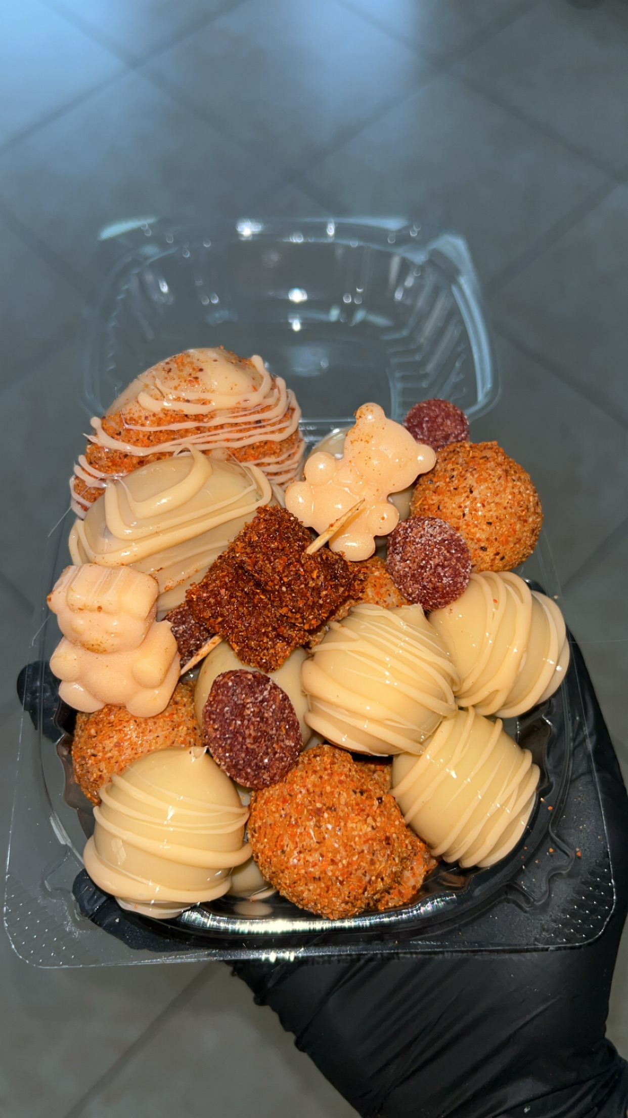 Small Tajin & Chamoy Candied Grapes Tray