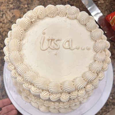 8” Cake 🎂