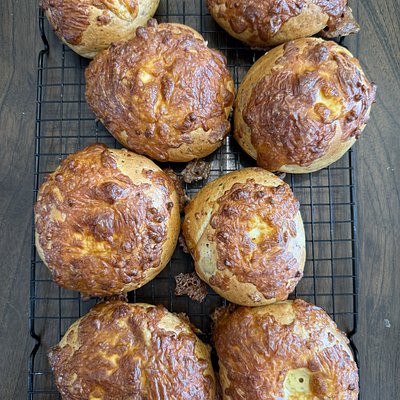Italian Herbs & Cheese Bagels