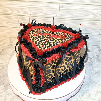 9in 3 Layer Heart Cake