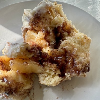 Apple Pie Cinnamon Rolls With Frosting