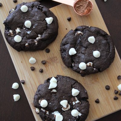 Inside-Out Chocolate Chip Cookies - Box of 6
