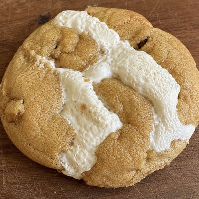 Fluffernutter Cookie (Bakery Style)