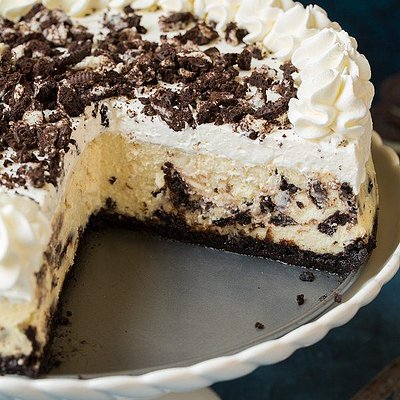 9" Cookies & Cream Cheesecake