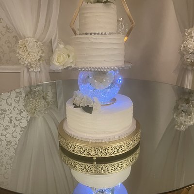 3 Teir Wedding Cakes 