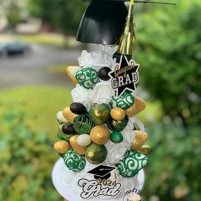 Graduation Strawberry Tower (Small)