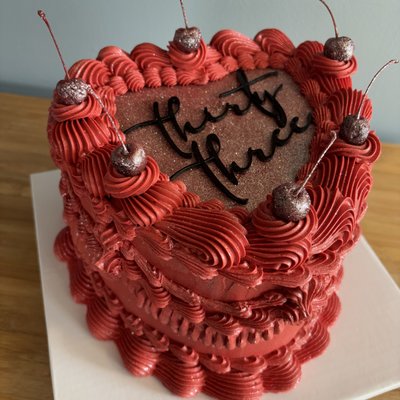 Vintage Lambeth Heart Cake 8 Inch 3 Layer