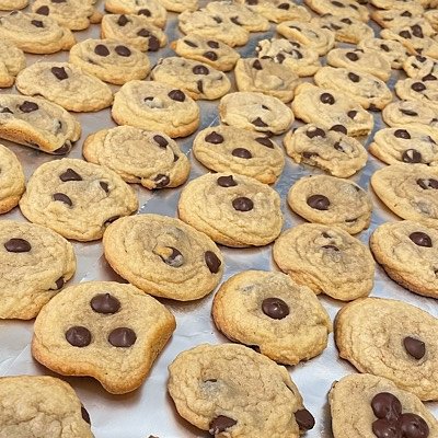 Chocolate Chip Cookies (1 Dozen)