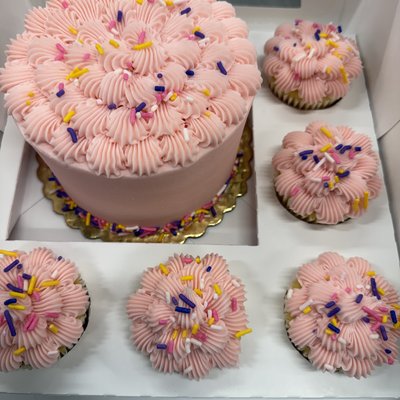 8 cupcakes and 5” combo boxes