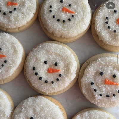 Snowman Buttercream Sugar Cookies