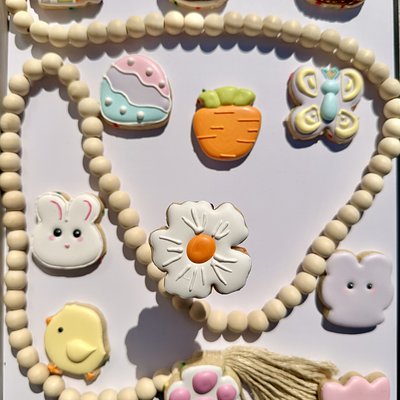 Assorted Easter Minis - 8 pack