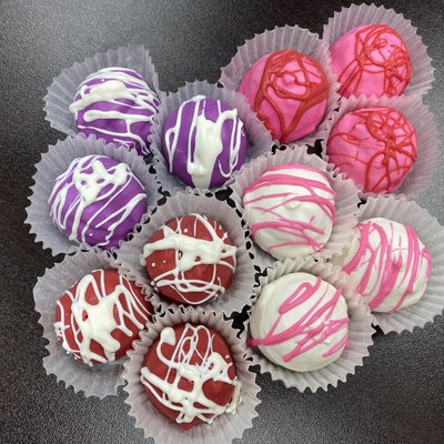 Cake (pop) Bites
