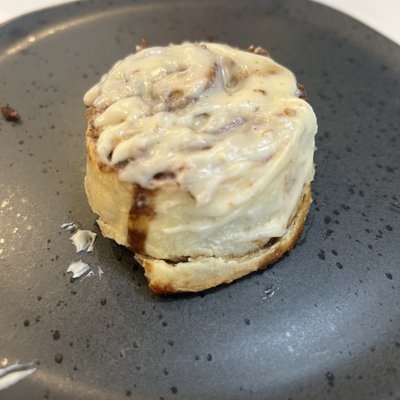 Jumbo Sourdough Cinnamon Roll