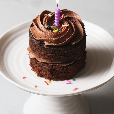 4-inch 2-Layer Chocolate Bento Cake With Salted Caramel Filling