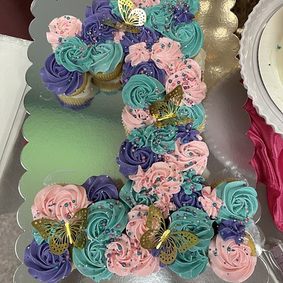 Cupcake Cake (2 Dozen Count)