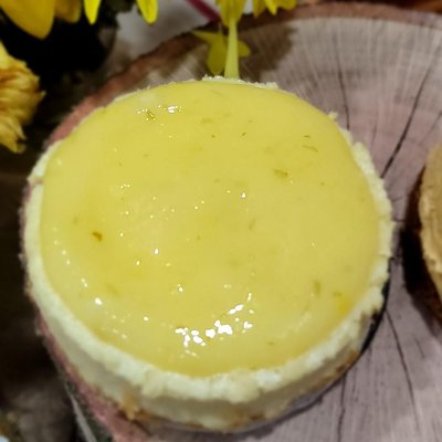 Keylime Curd Cheesecakes 8’