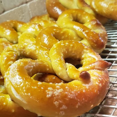 Salted American Soft Pretzel 