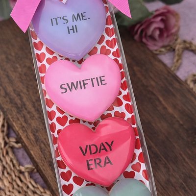 “Lyrical Love Minis”