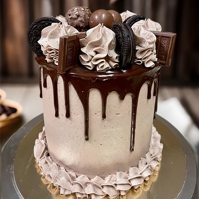 Custom 6” Cakes 