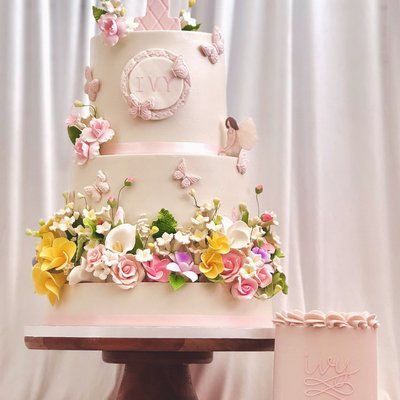 Custom Cake 