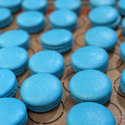 The French Vanilla macaron (dozen) 