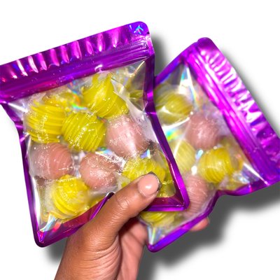 Mini Grape  (DON’T FORGET TO ADD YOUR CANDY TOPPINGS!🍭)
