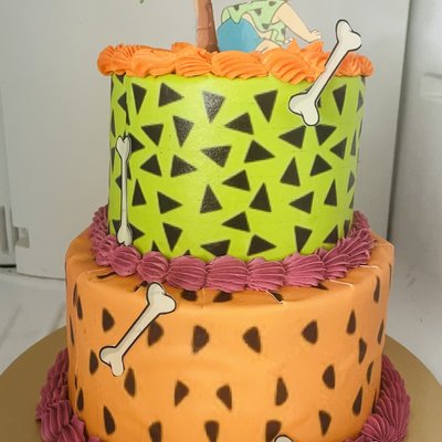 Customized Cake 2 Tier (8in & 6in)