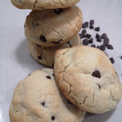 Chocolate Chip Cookies $3.25 EACH 