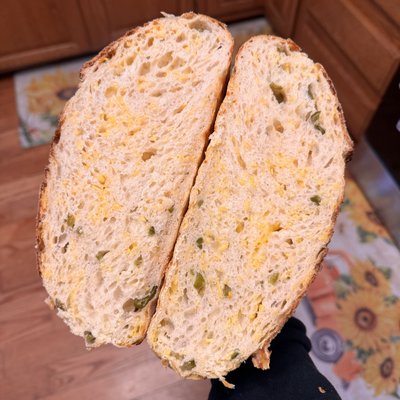 Jalapeno & Cheddar Boule