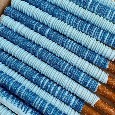 Chocolate Covered Pretzel Rods 