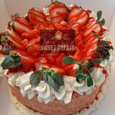 8 In 3 Layer Strawberry Crunch 