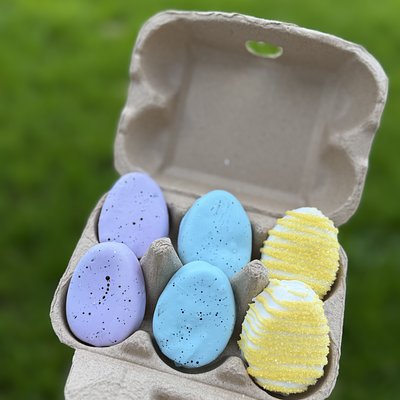 Egg Carton Cake Pops