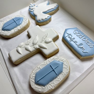 Decorated Sugar Cookies With Basic Design/no Design