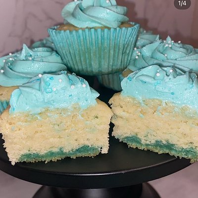 Gizelle’s Sparkle Cupcake 